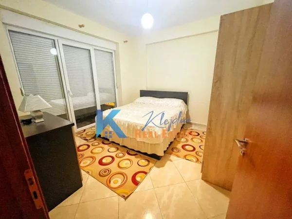 Tirane, jepet me qera apartament 2+1+Ballkon Kati 2, 87 m² 500 € (Liqeni i Thate, kompleksi FZ Construction