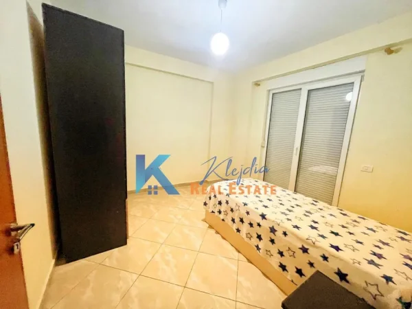 Tirane, jepet me qera apartament 2+1+Ballkon Kati 2, 87 m² 500 € (Liqeni i Thate, kompleksi FZ Construction