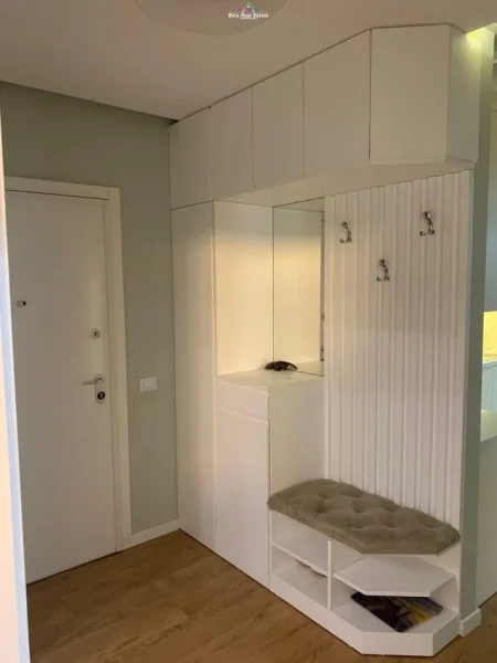 Tirane, jepet me qera apartament 2+1 Kati 2, 100 m² 800 € (21 dhjetori