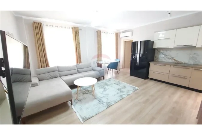 Tirane, jepet me qera apartament 1+1 Kati 2, 71 m² 530 € (Rruga Hamdi Sina - Liqeni i Thatë
