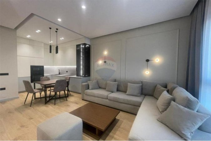 Tirane, jepet me qera apartament 1+1 , 66 m² 800 € (Rruga e Kavajes - Square 21