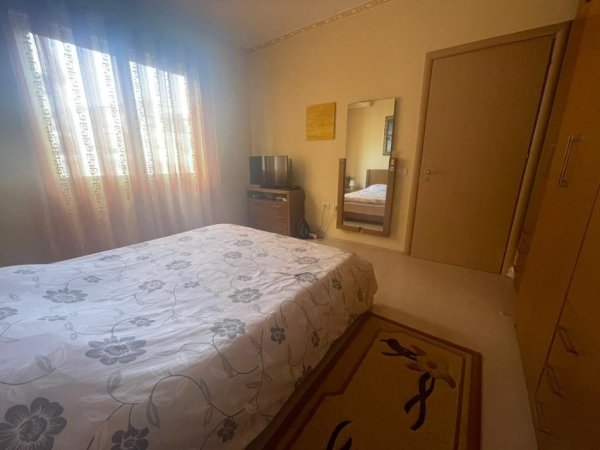 Tirane, jepet me qera apartament 1+1+Ballkon Kati 3, 65 m² 340 € (Fresk , rruga sotir caci , prane fizikes berthamore