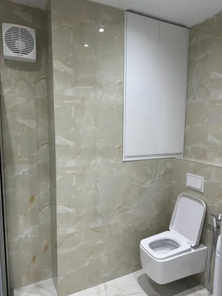 Tirane, jepet me qera apartament 1+1+Ballkon Kati 2, 65 m² 400 € (Astir , prane Viles L , te pasticeri