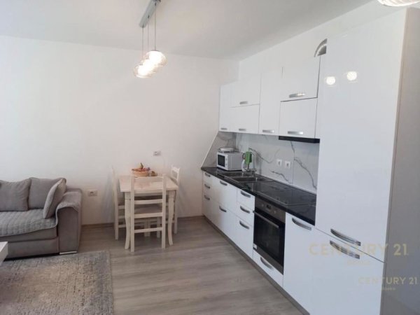 Tirane, apartament , 65 m² 500 € (