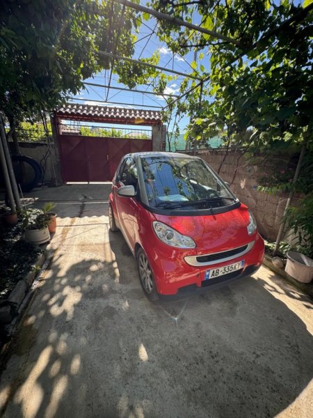 Tirane, shes makine Smart , Benzin, e kuqe, automatik, Kondicioner, 140 km