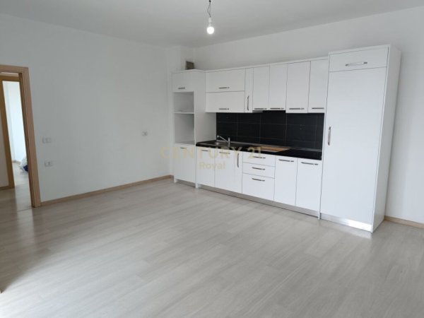 Tirane, jepet me qera apartament 1+1 Kati 7, 80 m² 450 € (Kika 2)
