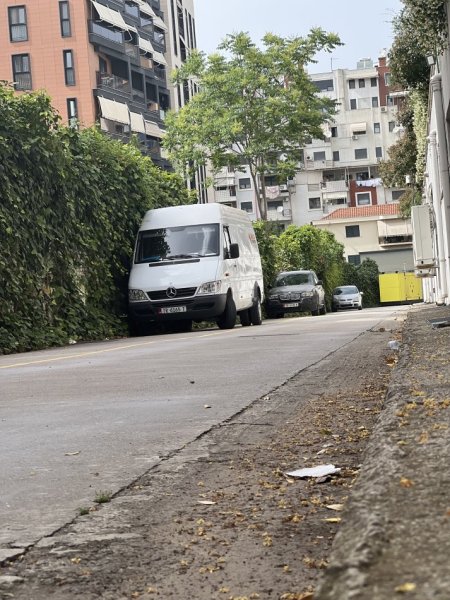 Tirane, shpallje TRANSPORT MALLRASH MARJUSI TIRANE