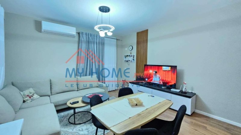 Tirane, shitet apartament 2+1+Ballkon Kati 3, 87 m² 154,500 € (Ish Fusha e Aviacionet)