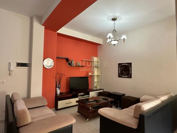 Tirane, jepet me qera apartament 2+1+Ballkon Kati 2, 100 m² 600 € (SHKOLLA E BALETIT)