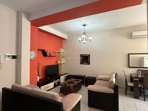 Tirane, jepet me qera apartament 2+1+Ballkon Kati 2, 100 m² 600 € (SHKOLLA E BALETIT)