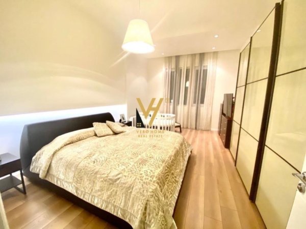 Tirane, jepet me qera apartament 2+1+Ballkon Kati 2, 117 m² 800 € (RRUGA PANORAMA)