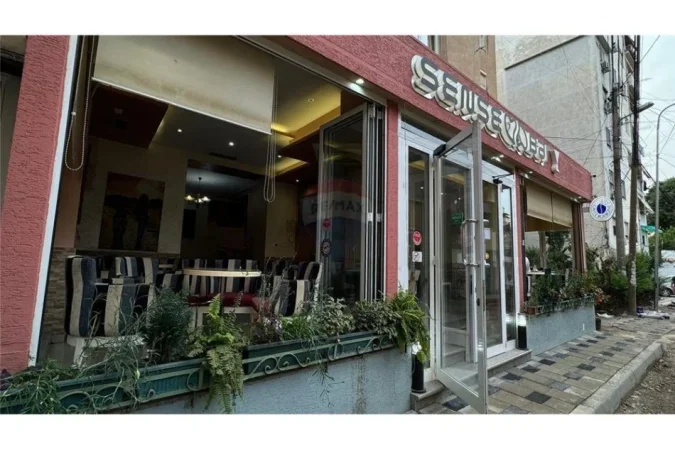 Tirane, shitet lokal Kati 0, 96 m² 310,000 € (Rruga "Mehmet Brocaj")