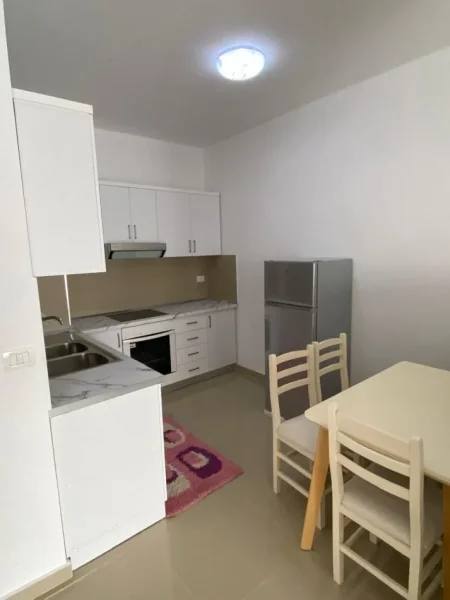 Tirane, jepet me qera apartament 1+1+Aneks+Ballkon Kati 6, 75 m² 320 € (ASTIR)