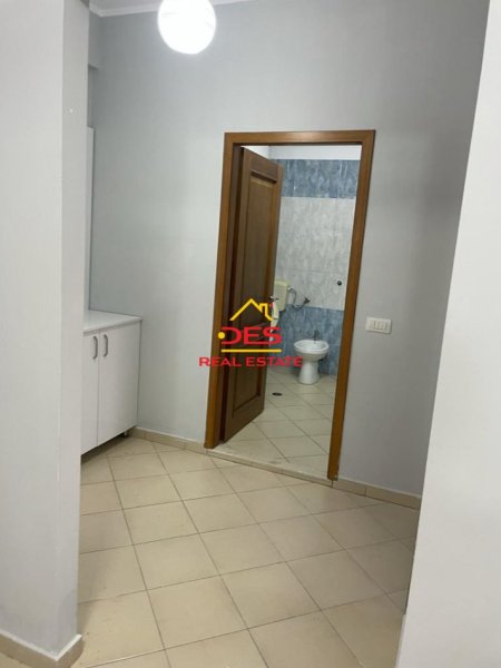 Vlore, shitet apartament 1+1+Ballkon Kati 7, 75 m² 79,500 € (Orikum)