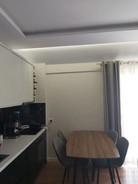 Tirane, shitet apartament 2+1+Ballkon Kati 6, 65 m² 110,000 € (FRESK)