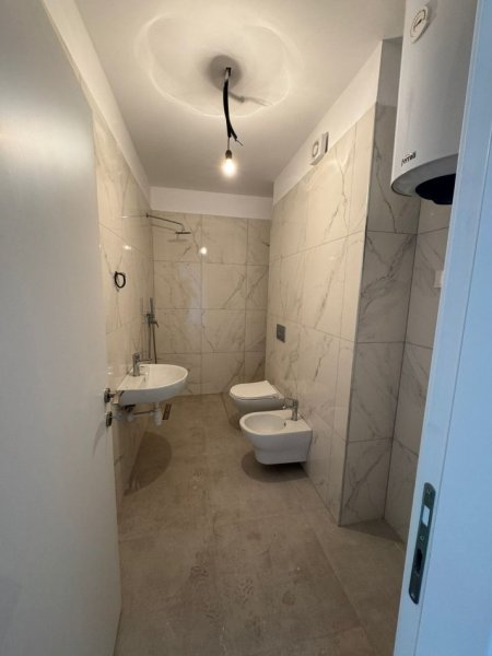 Tirane, jepet me qera apartament 1+1 Kati 2, 62 m² 400 € (Qsut)