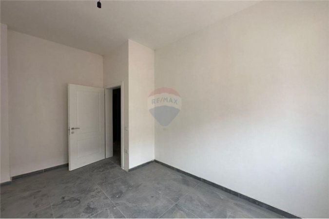Tirane, jepet me qera apartament 2+1 , 121 m² (JEPET ME QIRA APARTAMENT 2+1+2, GREEN CITY ASTIR)