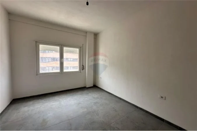 Tirane, jepet me qera apartament 2+1 , 121 m² (JEPET ME QIRA APARTAMENT 2+1+2, GREEN CITY ASTIR)