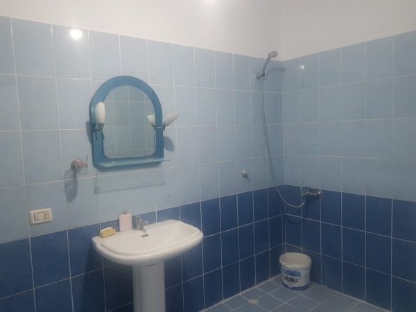 Tirane, shitet apartament 2+1+Ballkon Kati 3, 124 m² 112,000 € (Fresku)