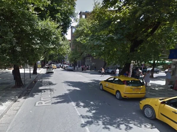 Ndarje qeraje me vajze apartament 3+1+Ballkon Kati 5, 113 € (Tek Myslym Shyri perball Mulliri Vjeter)