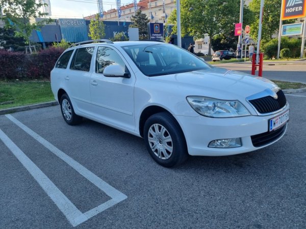 Shqiperi, makine Skoda octavia , Nafte, , manuale, Klima, 120000 km, 6,999 €