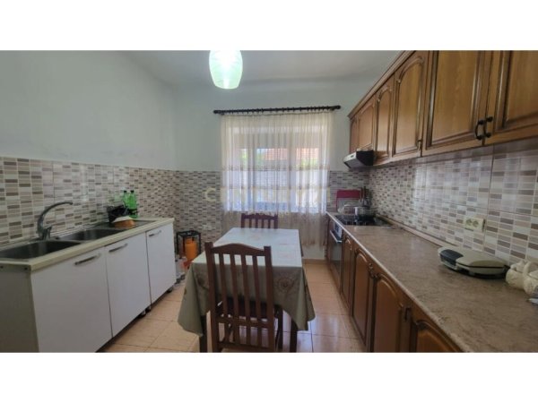 Tirane, shitet apartament 2+1 Kati 1, 107 m² 108,000 € (Sauk)