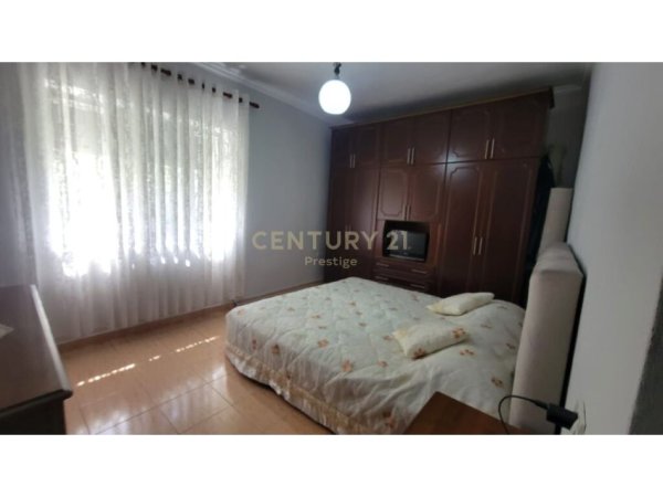 Tirane, shitet apartament 2+1 Kati 1, 107 m² 108,000 € (Sauk)