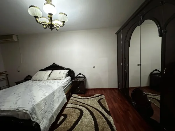 Tirane,Apartament 2+1 per qira, Kati 5, 92 m² 500 € (Rruga Fortuzi)
