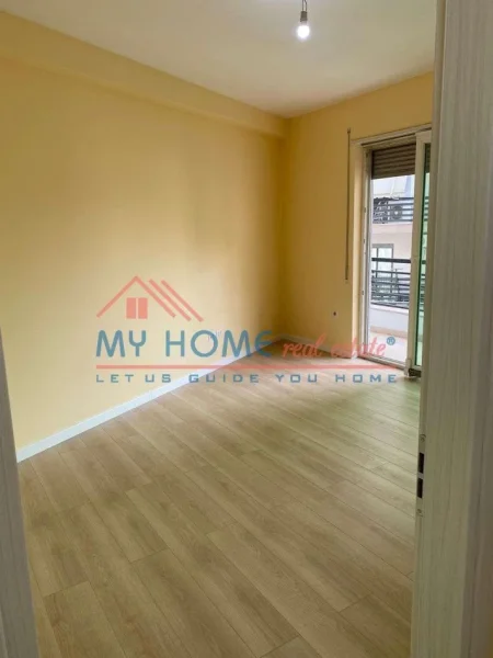 Tirane, jepet me qera zyre Kati 2, 80 m² 700 € (Selvia)