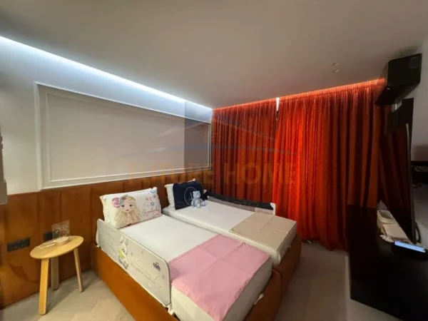 Tirane, shitet apartament 2+1+Aneks+Ballkon Kati 1, 97 m² 265,000 € (Komuna e Parisit)