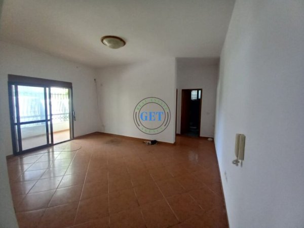 Durres, shitet apartament 1+1+Ballkon Kati 0, 70 m² 78,000 € (Shkembi i kavajes)