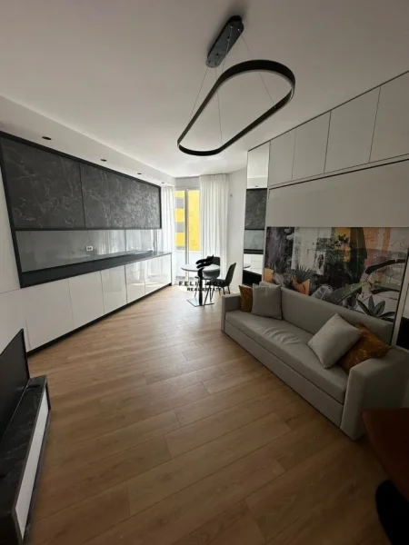 Tirane, shitet apartament 1+1 Kati 4, 35 m² 82,000 € (KOMUNA E PARISIT)
