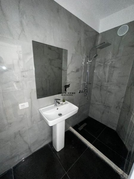 Tirane, shitet apartament 1+1 Kati 4, 35 m² 79,000 € (KOMUNA E PARISIT)