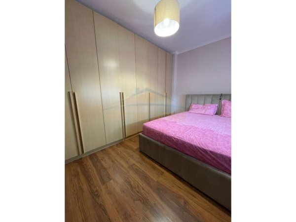 Tirane, jepet me qera 1+1 Kati 7, 77 m² 500 € (don bosko)