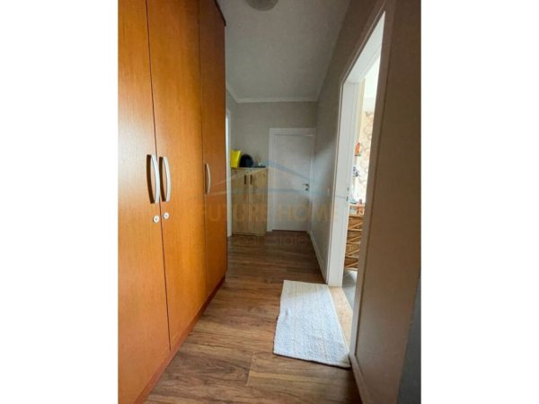 Tirane, jepet me qera 1+1 Kati 7, 77 m² 500 € (don bosko)