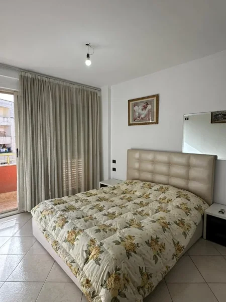 Tirane, jepet me qera apartament 3+1+Ballkon Kati 6, 135 m² 600 € (Rr.Teodor Keko,Astir)