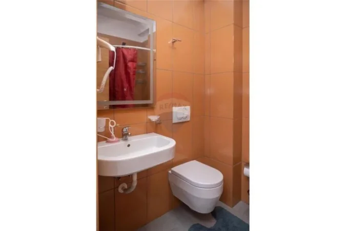 Tirane, jepet me qera 2+1 Kati 2, 99 m² 600 € (APARTAMENT 2+1+2 ME QIRA TEK LIQENI I THATE)