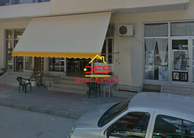 Vlore, shitet ambjent biznesi Kati 1, 64 m² 102.400 € (Rruga Fiqirete Musta)