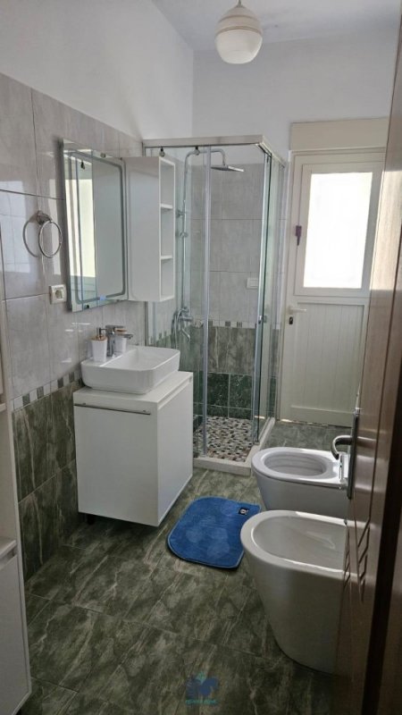 Jepet Me Qera Apartament 2+1+2 Tek 5 Maj [ID P02123]