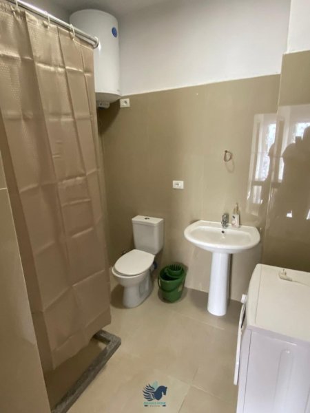 Tirane, jepet me qera apartament 1+1+Ballkon Kati 8, 72 m² 300 € (Jepet Me Qera Apartament Ne Astir [ID P0194])