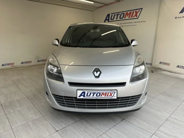 Tirane, shes makine SCENIC Nafte, gri metalizato manuale Klima 231000 km 4,300 €