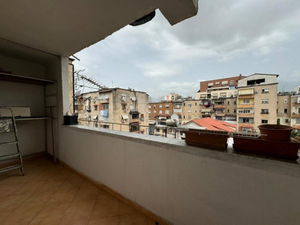 Tirane, jepet me qera apartament Kati 5, 79 m² 1260000 €