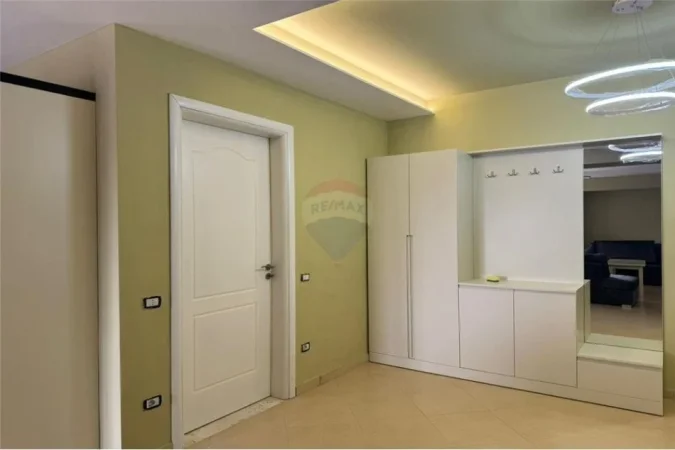 Tirane, jepet me qera apartament 2+1 , 124 m² 500 € (Ruga Irfan Tershana - Vilat Amerikane - Qyteti Studenti)