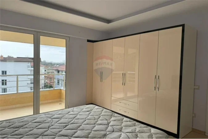 Tirane, jepet me qera apartament 2+1 , 124 m² 500 € (Ruga Irfan Tershana - Vilat Amerikane - Qyteti Studenti)
