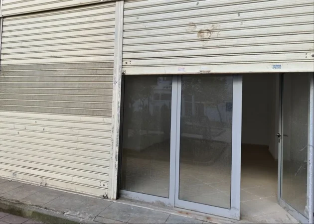 Tirane, shitet dyqan Kati 0, 41 m² 53,000 € (Astir)