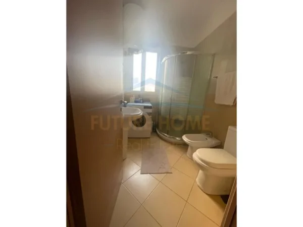 Tirane, jepet me qera 1+1 Kati 3, 350 € 