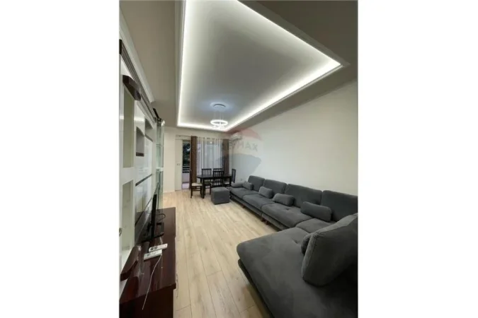 Tirane, jepet me qera apartament 2+1 Kati 2, 90 m² 580 € (Liqeni i Thate)