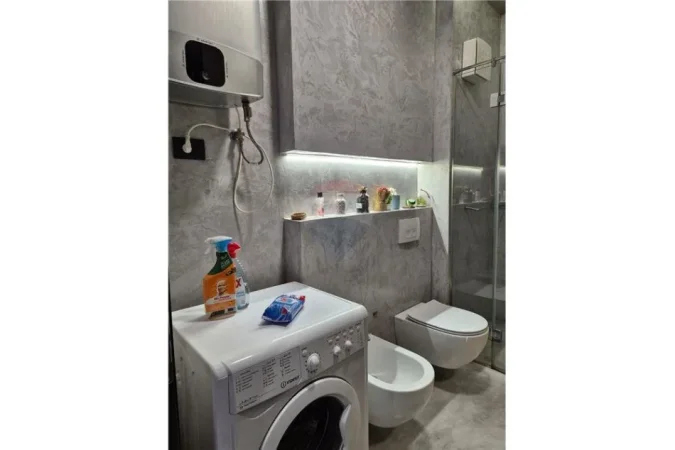 Tirane, jepet me qera apartament 1+1+Aneks+Ballkon Kati 4, 65 m² 600 € (Rruga Hamdi Garunja)