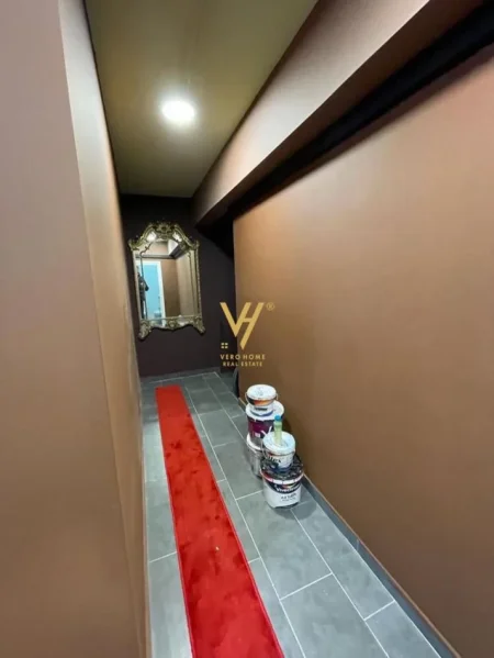 Tirane, shitet bar-resorant Kati 0, 220 m² 617,000 € (BLLOK)