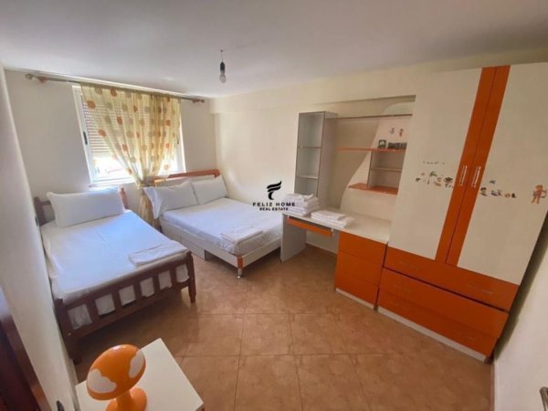 Tirane, jepet me qera apartament 3+1 Kati 6, 120 m² 750 € (PAZARI I RI)